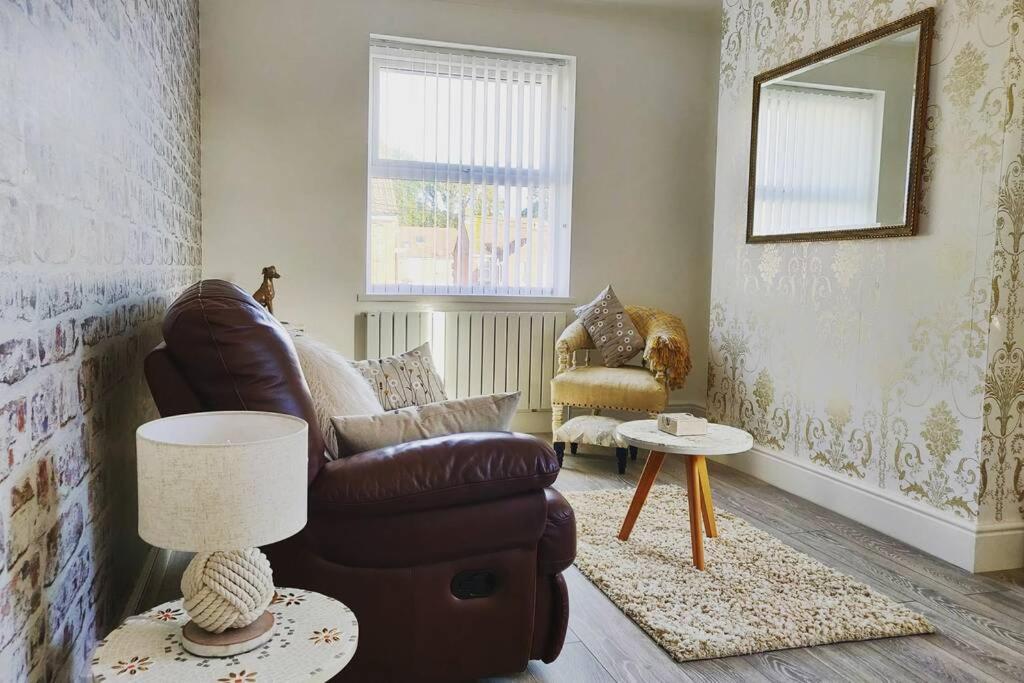 Apartment New 1 Bed First Floor Flat In *