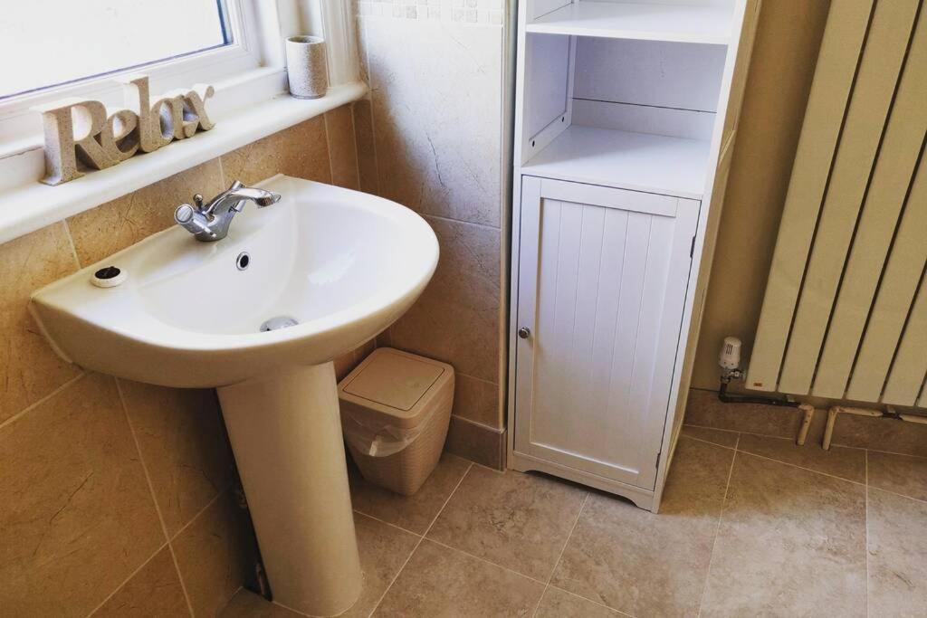 New 1 Bed First Floor Flat In * Fareham